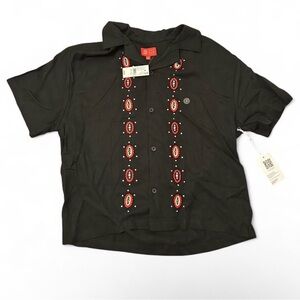 PacSun Black Short Sleeve Shirt with Embroidered Design